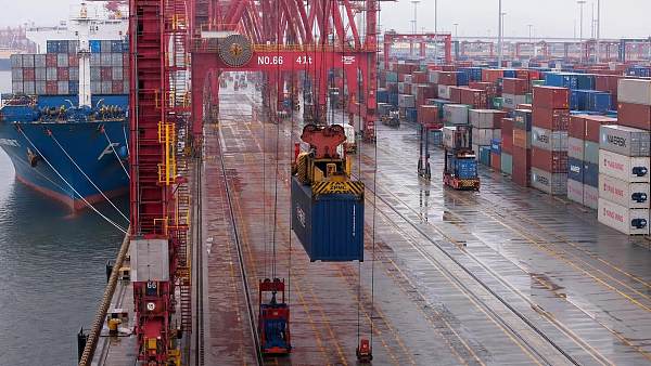 How to Evaluate a Cargo Handling Equipment Manufacturer for Port Throughput and Safety