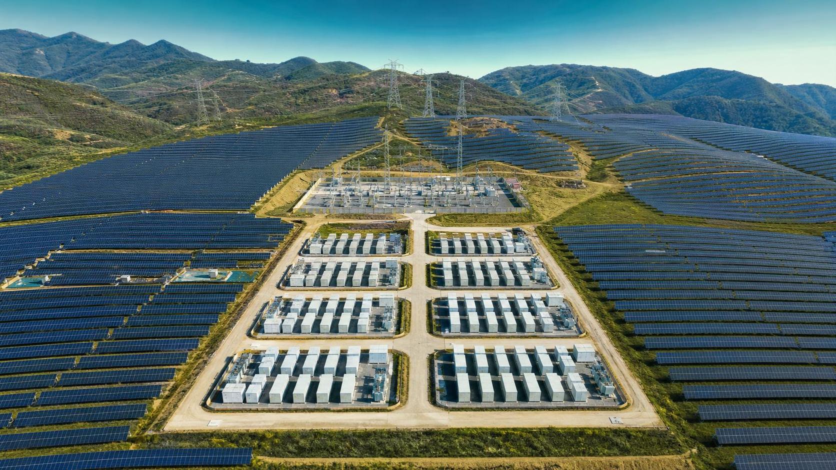 Solar Farm Design Basics: Land Use, Grid Connection, and Inverter Layout Planning