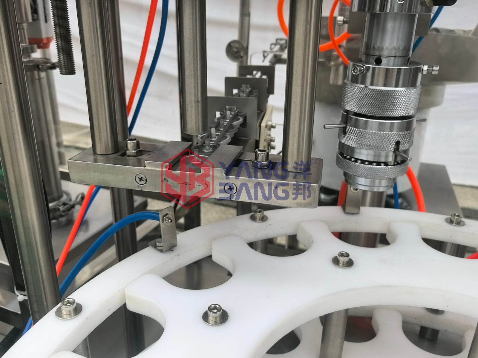 YB-QW2 High Efficiency Fully Automatic Aerosol Spray Can Gas Car Spray Paint Filling Sealing Machine