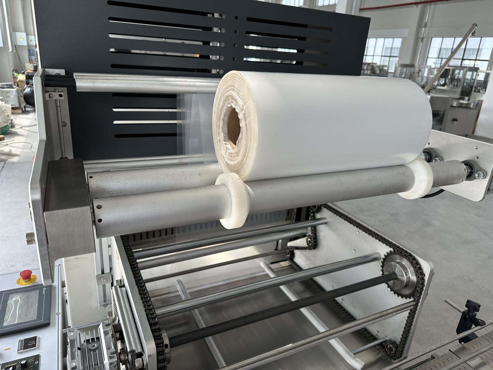 YB-FS800 High Speed Automatic Heat Shrink Tunnel Wrapping Machine for PE Film Bottle Can Case Packing Equipment