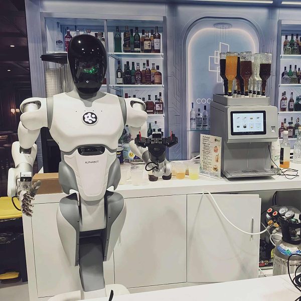 Tabletop Cocktail Machine Partners with AI²Robotics for Robotic Beverage Service Tabletop Cocktail Machine Partners with AI²Robotics for Robotic Beverage Service