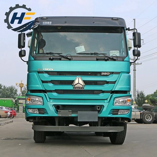 Heavy Sinotruk Truck Howo 380HP 6x4 10 Wheels Horse Truck