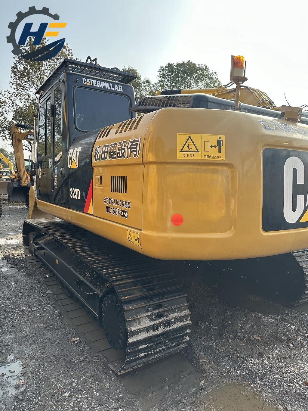 Cat 323 Excavator