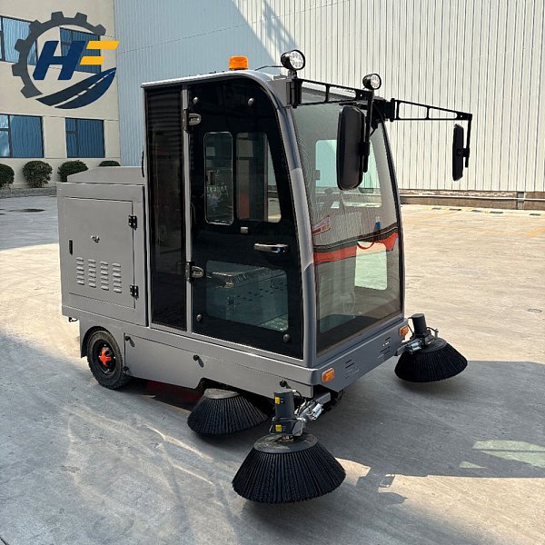 Electric Ride-On New Road Sweeper Truck