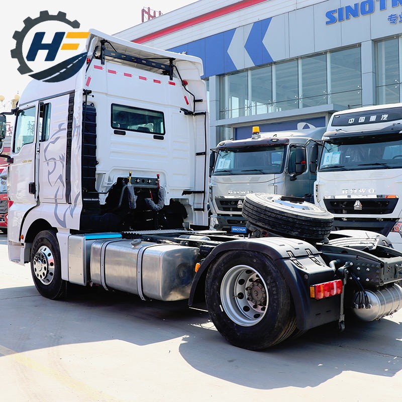 Howo T7H 4x2 500HP Tractor Truck