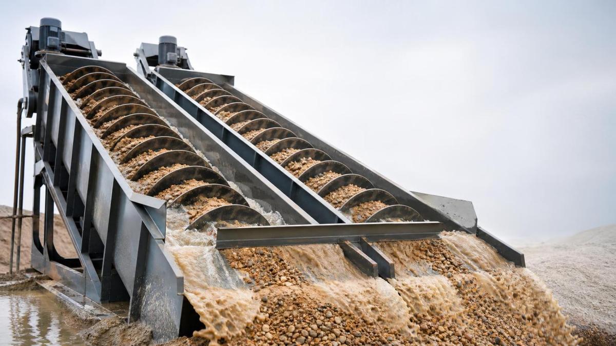 How Twin Spiral Designs Improve Sand Washing Efficiency in Heavy Mud Conditions