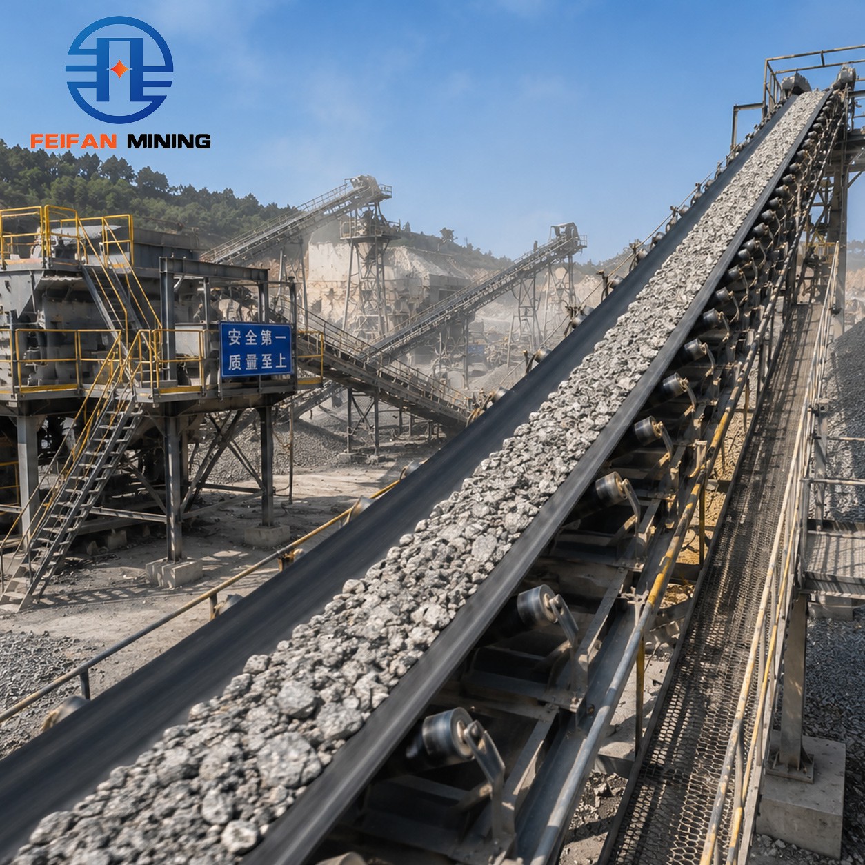 Convoyeur à bande à barrières latérales | Machine de transport pour le minerai en vrac, installation de concassage de pierre