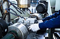 How to avoid bearing damage during processing？