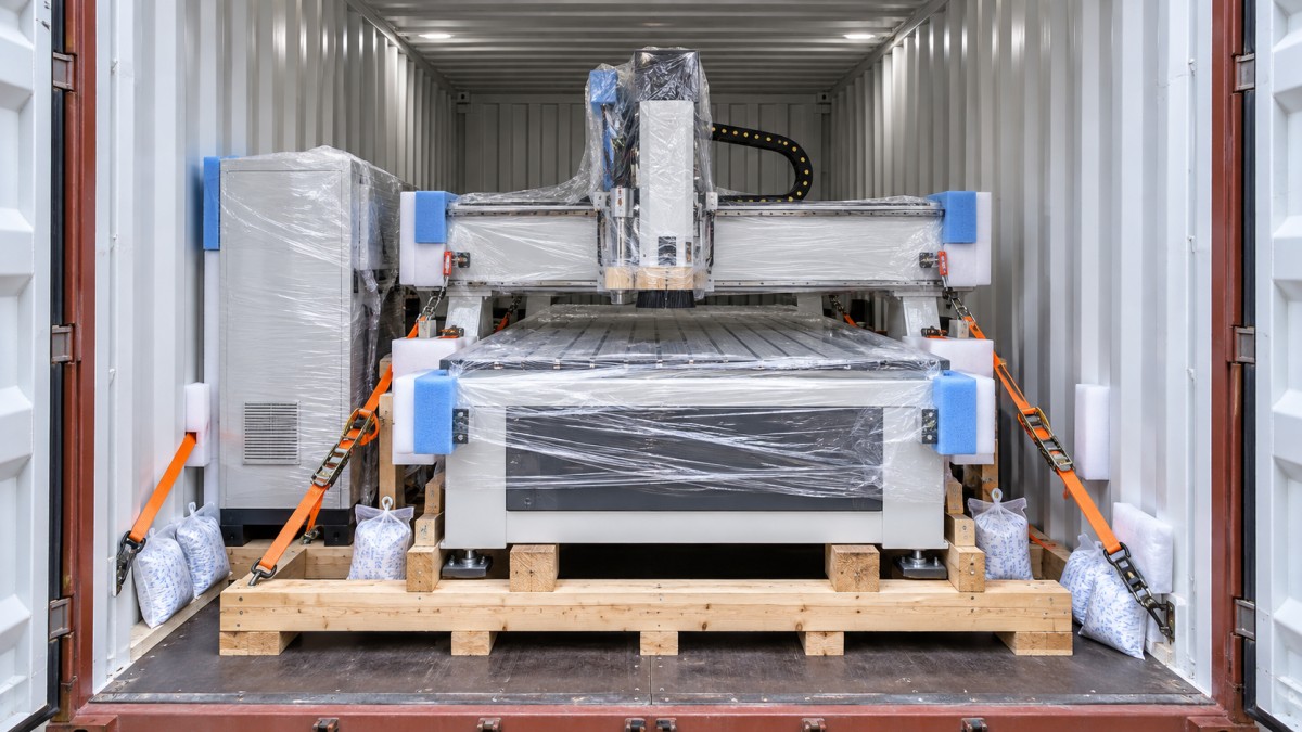 Como a logística de exportação protege as máquinas para trabalhar madeira durante o transporte internacional Como a logística de exportação protege as máquinas para trabalhar madeira durante o transporte internacional