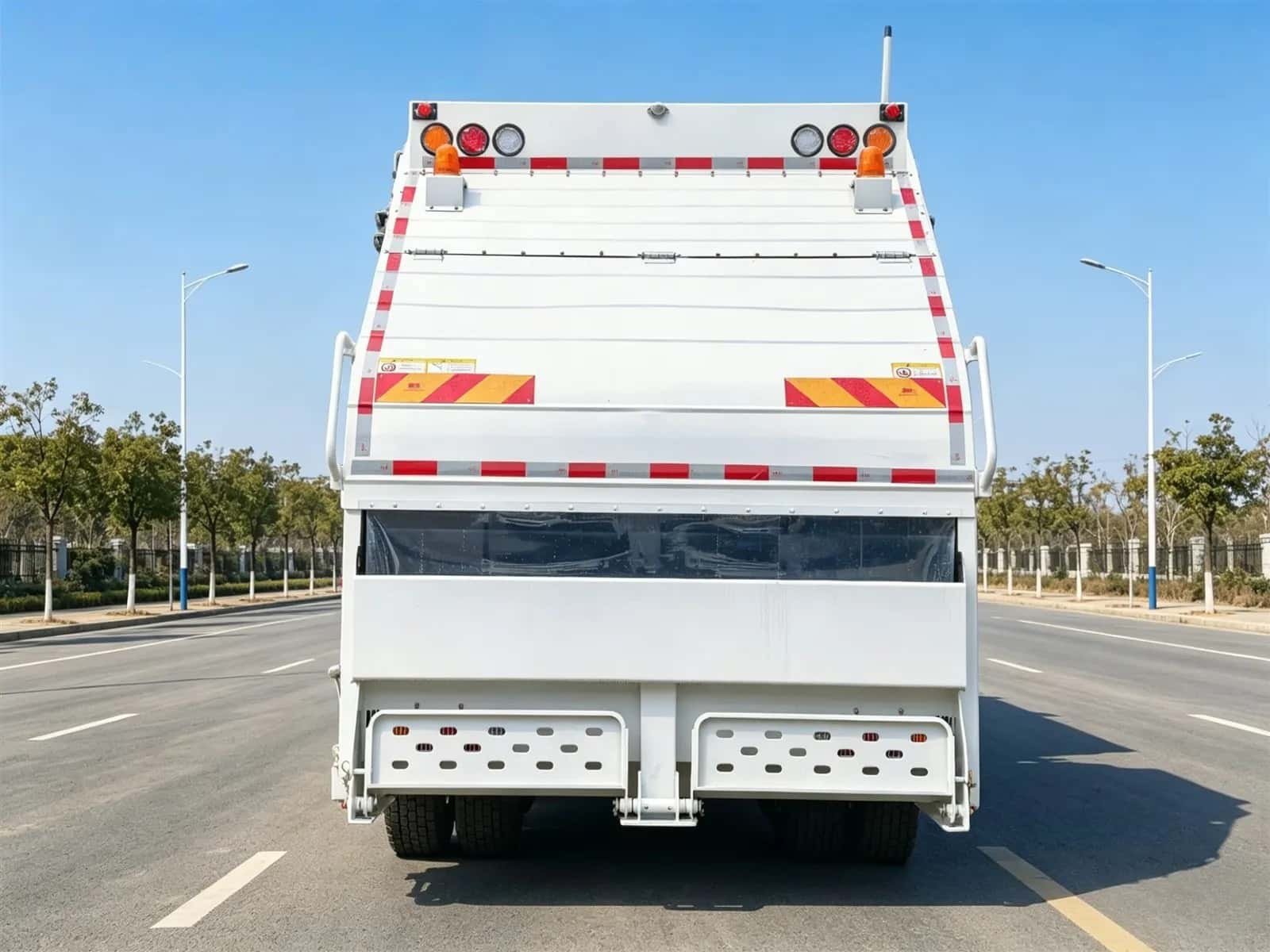 HOWO NX 6x4 18CBM شاحنة ضاغطة للنفايات