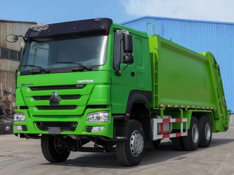 شاحنة ضاغطة للنفايات HOWO 371 بسعة 15m³ شاحنة ضاغطة للنفايات HOWO 371 بسعة 15m³