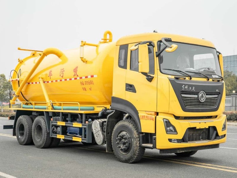 DONGFENG 6x4 شاحنة شفط مياه الصرف الصحي بالتفريغ