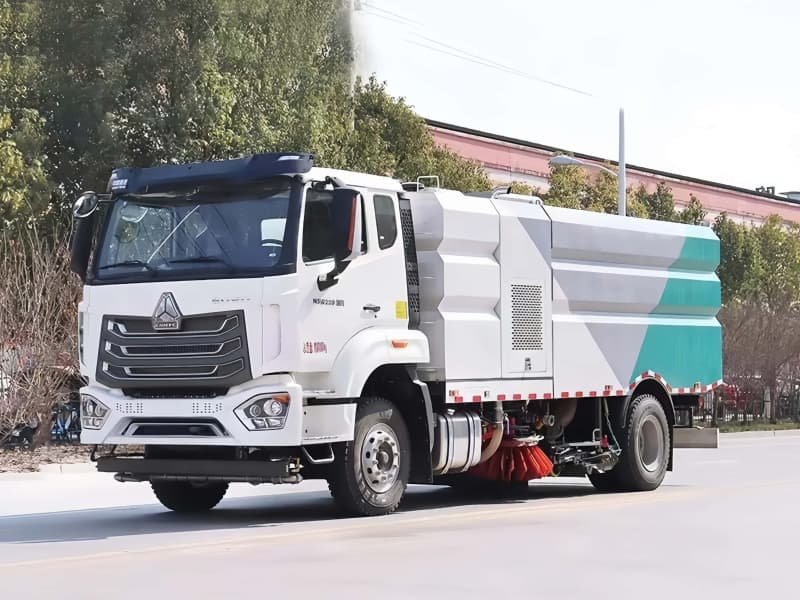 شاحنة كنس الشوارع HOWO 4x2 16 CBM