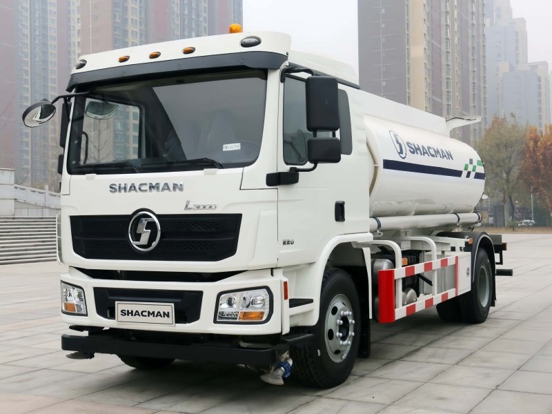 SHACMAN L3000 4x2 شاحنة صهريج مياه