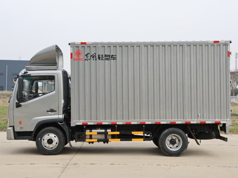 شاحنة بضائع DONGFENG 4x2