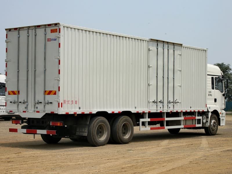 شاحنة صندوقية SHACMAN M3000 6x4
