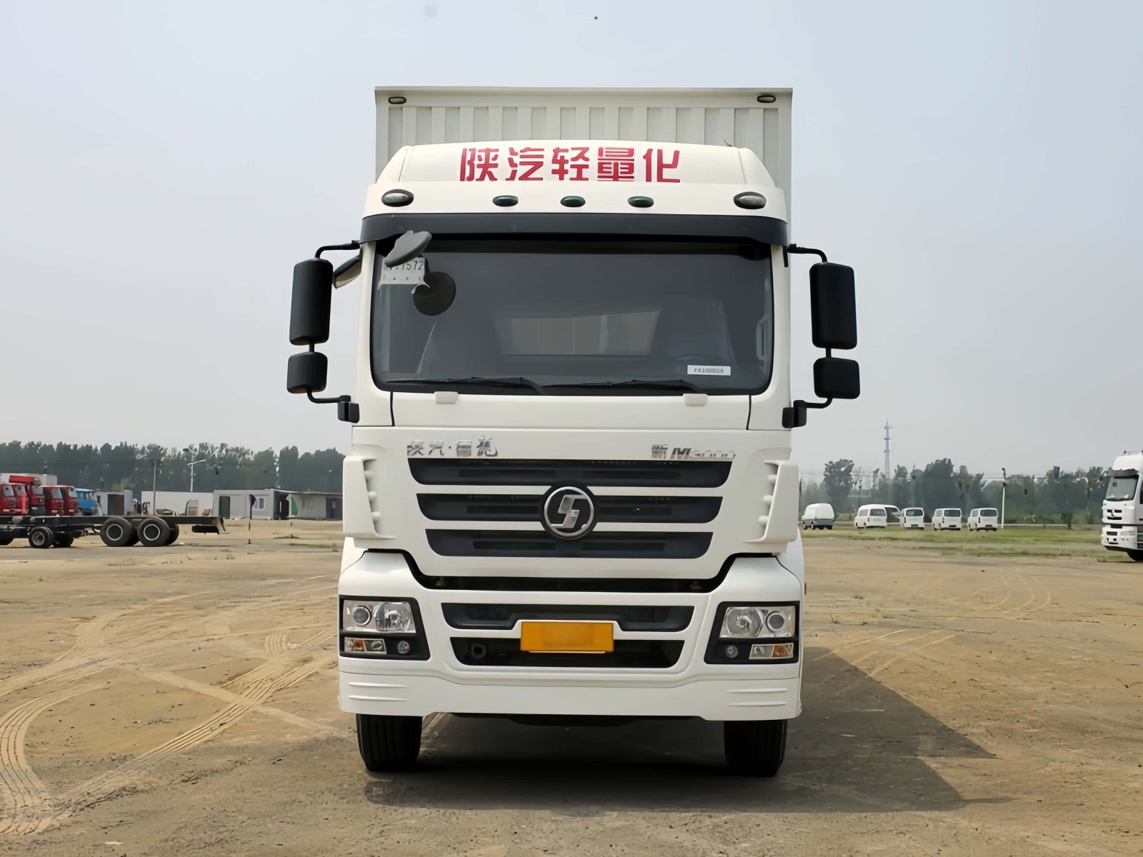 شاحنة صندوقية SHACMAN M3000 6x4