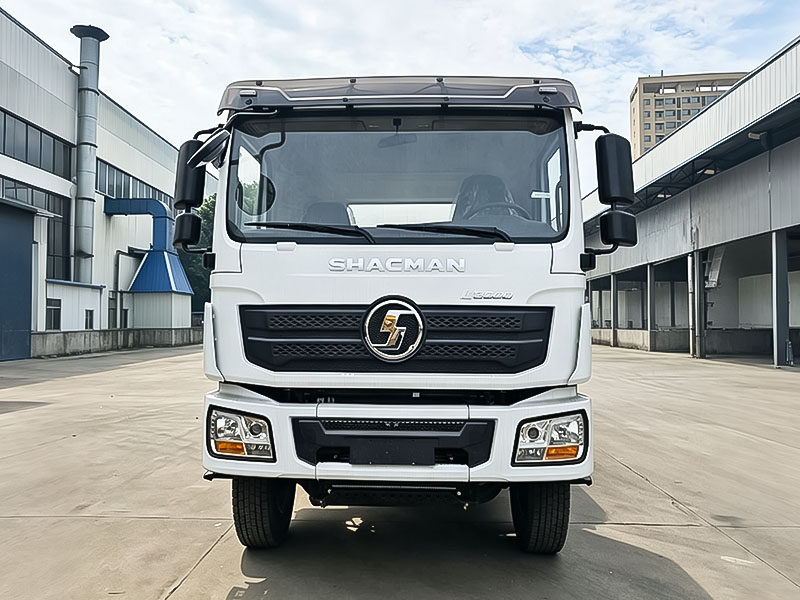 شاحنة SHACMAN 6x4 لنقل غاز البترول المسال بسعة 20م³