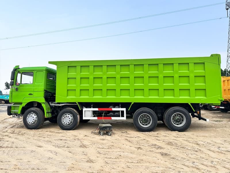 شاحنة قلابة SHACMAN F3000 8x4