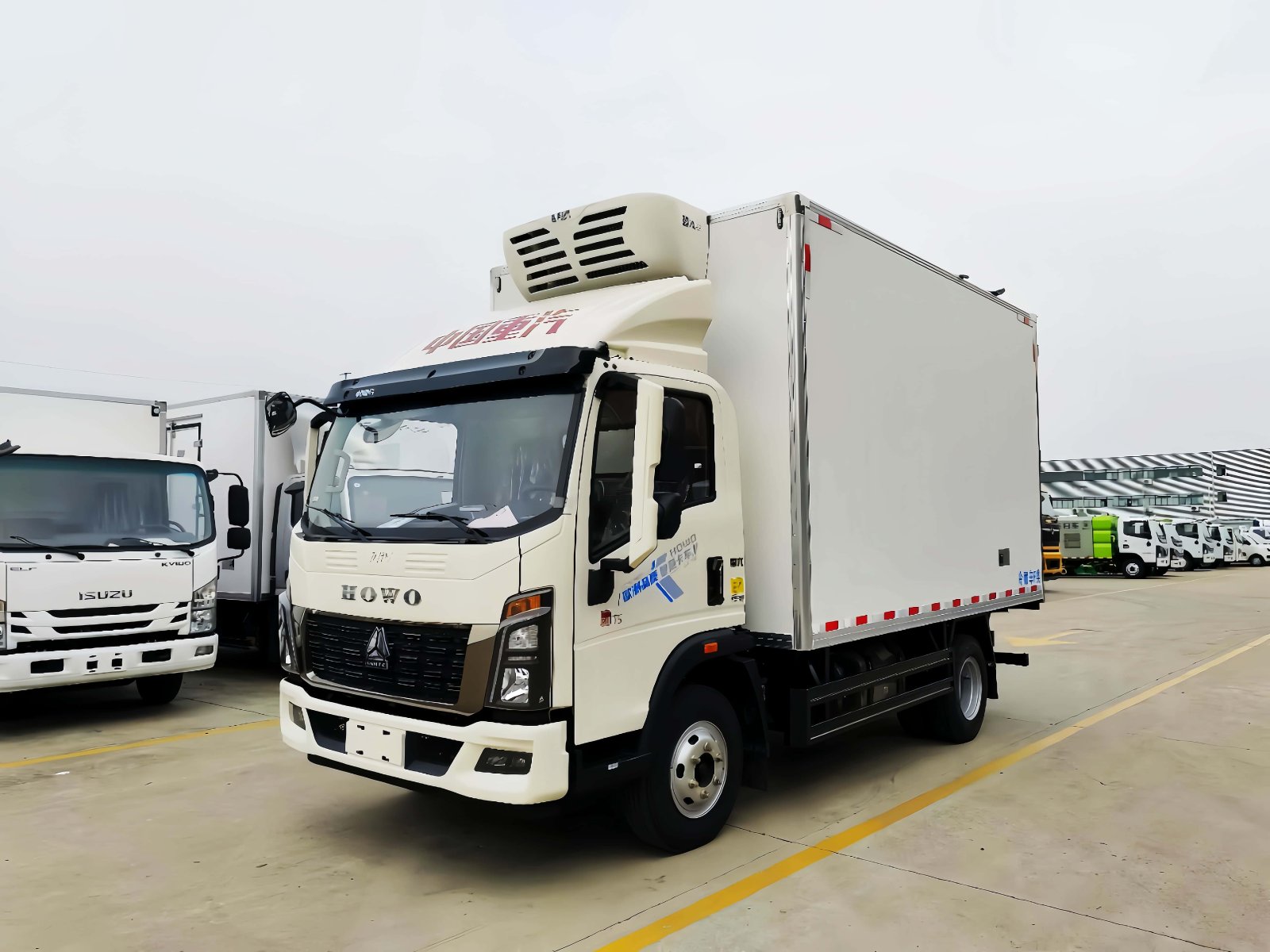 Camion frigorifique HOWO 4x2 10 tonnes