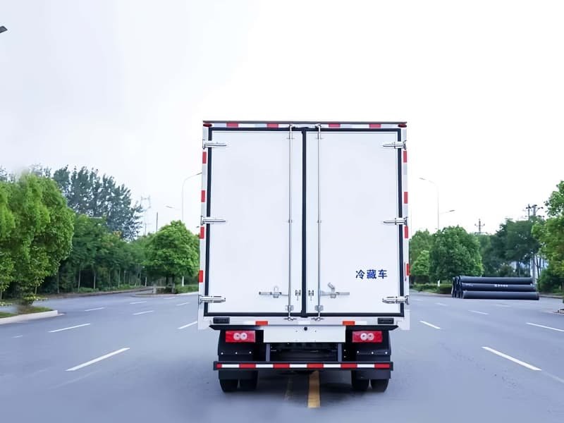 Caminhão Refrigerado FOTON 4x2