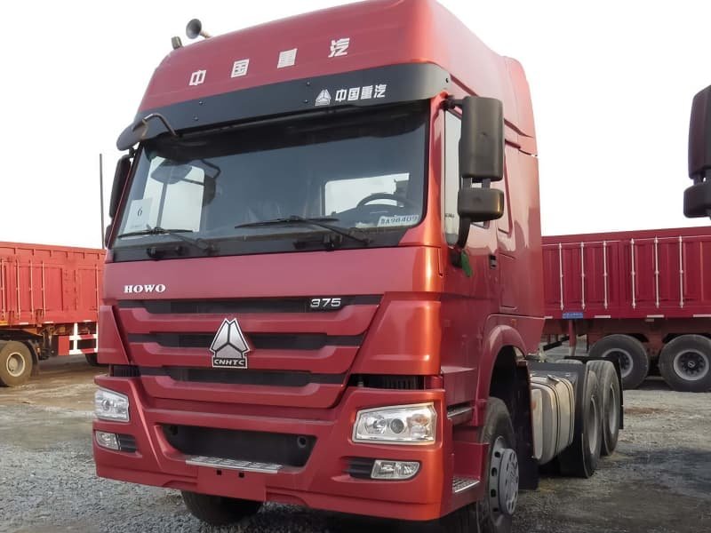 Caminhão Trator HOWO 375 6x4