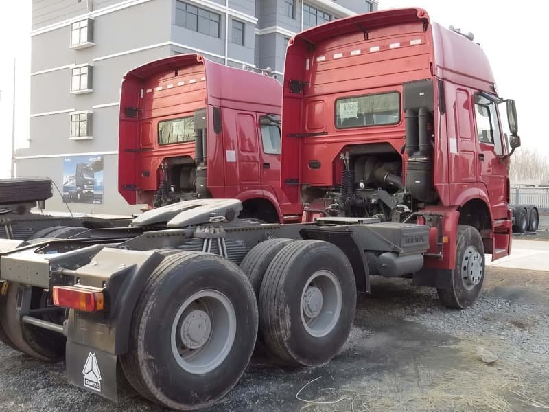 Caminhão Trator HOWO 375 6x4