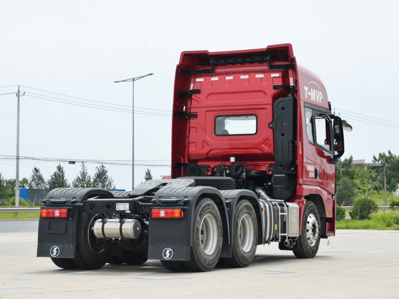Caminhão trator SHACMAN X5000 6x4