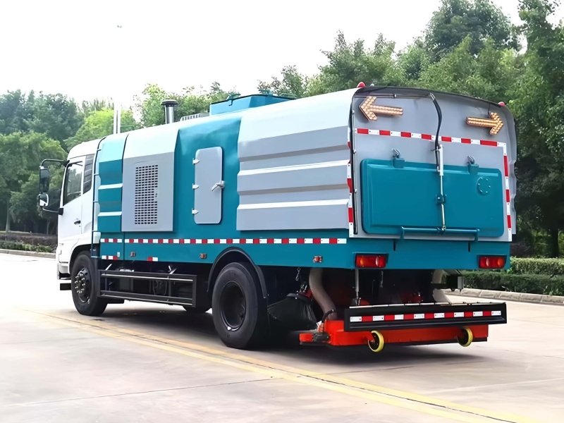 Caminhão Varredor de Ruas DONGFENG 4x2 9 CBM