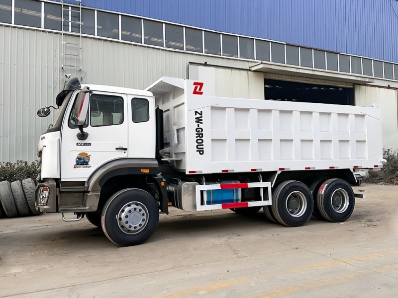 Camión volquete HOWO NX-3 Cómo elegir la configuración adecuada de un camión volquete: guía 4x2, 6x4 u 8x4