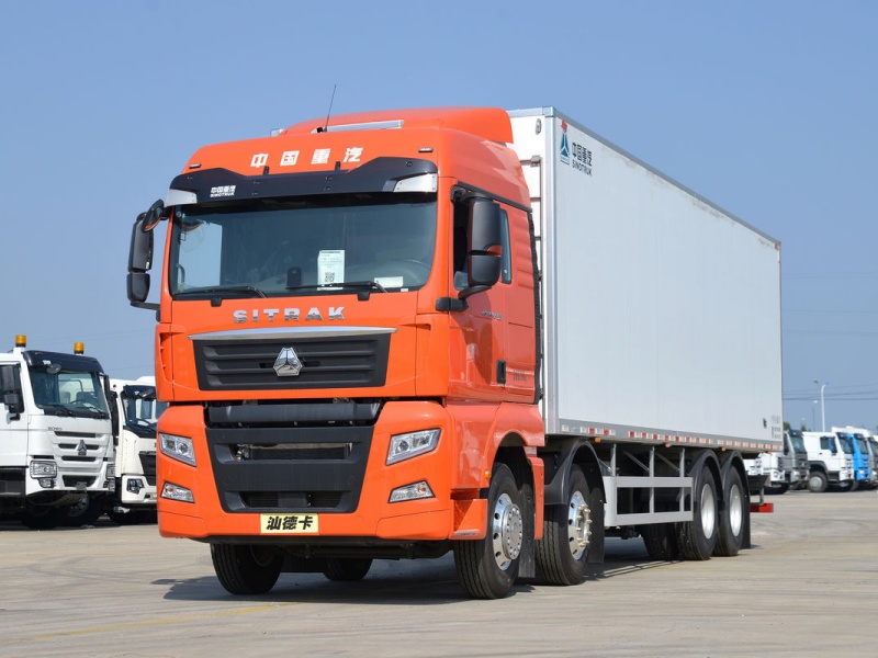 Camión refrigerado SINOTRUCK SITRAK G7 8x4