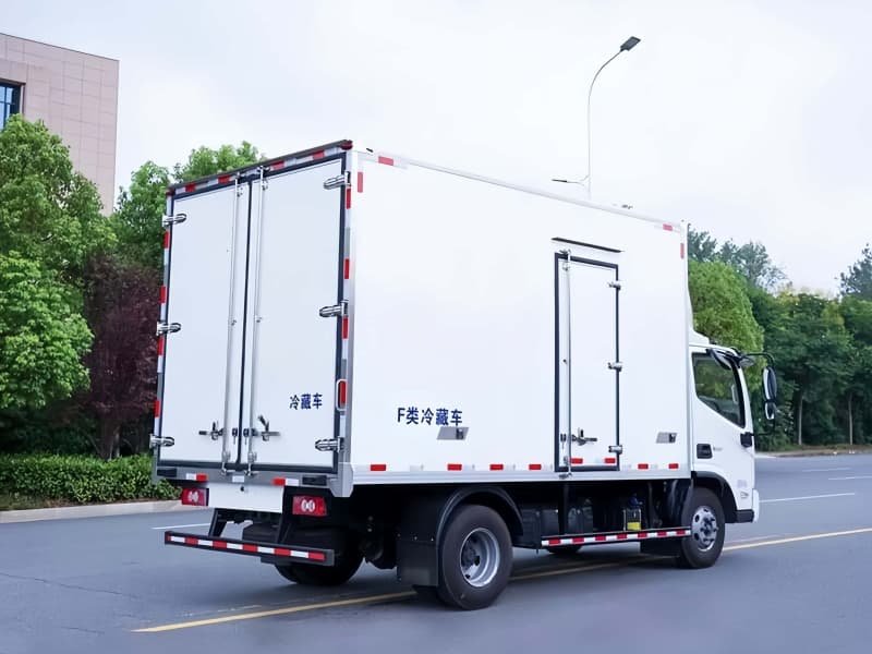 Camión refrigerado FOTON 4x2