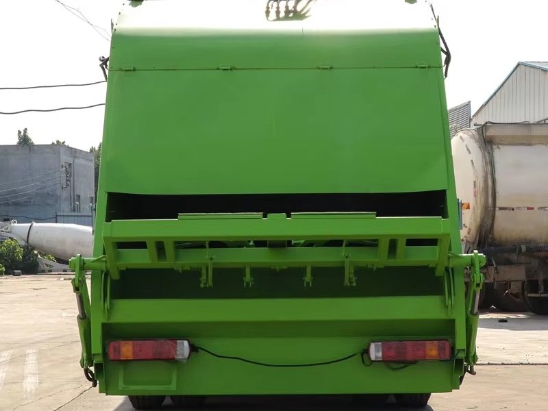 Camión compactador de basura HOWO 371 de 15m³