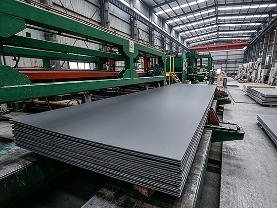 Hot rolling leveling machine