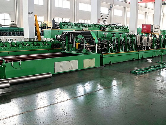 Forming machine