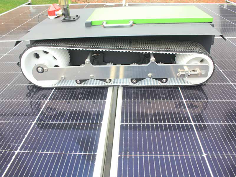 YK1. Single-Head Remote-Control Cleaning Robot