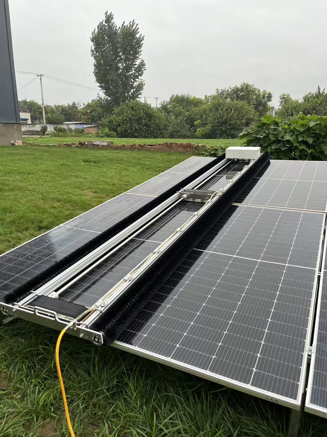 D2 Model Mounted Photovoltaic Cleaning Machine