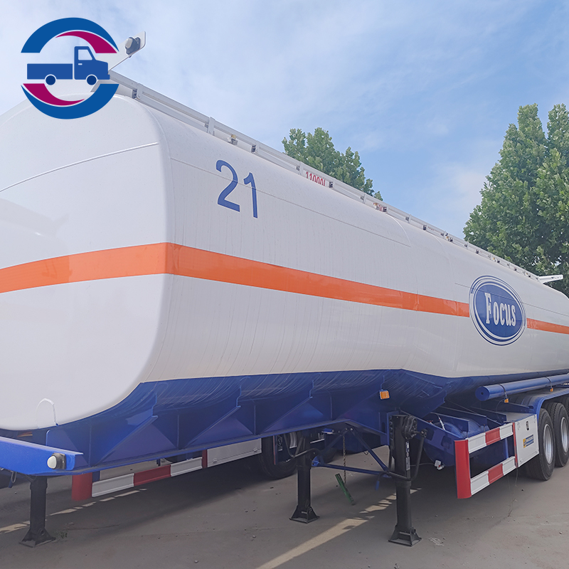 Tri Axle Oil Tanker Semi Trailer