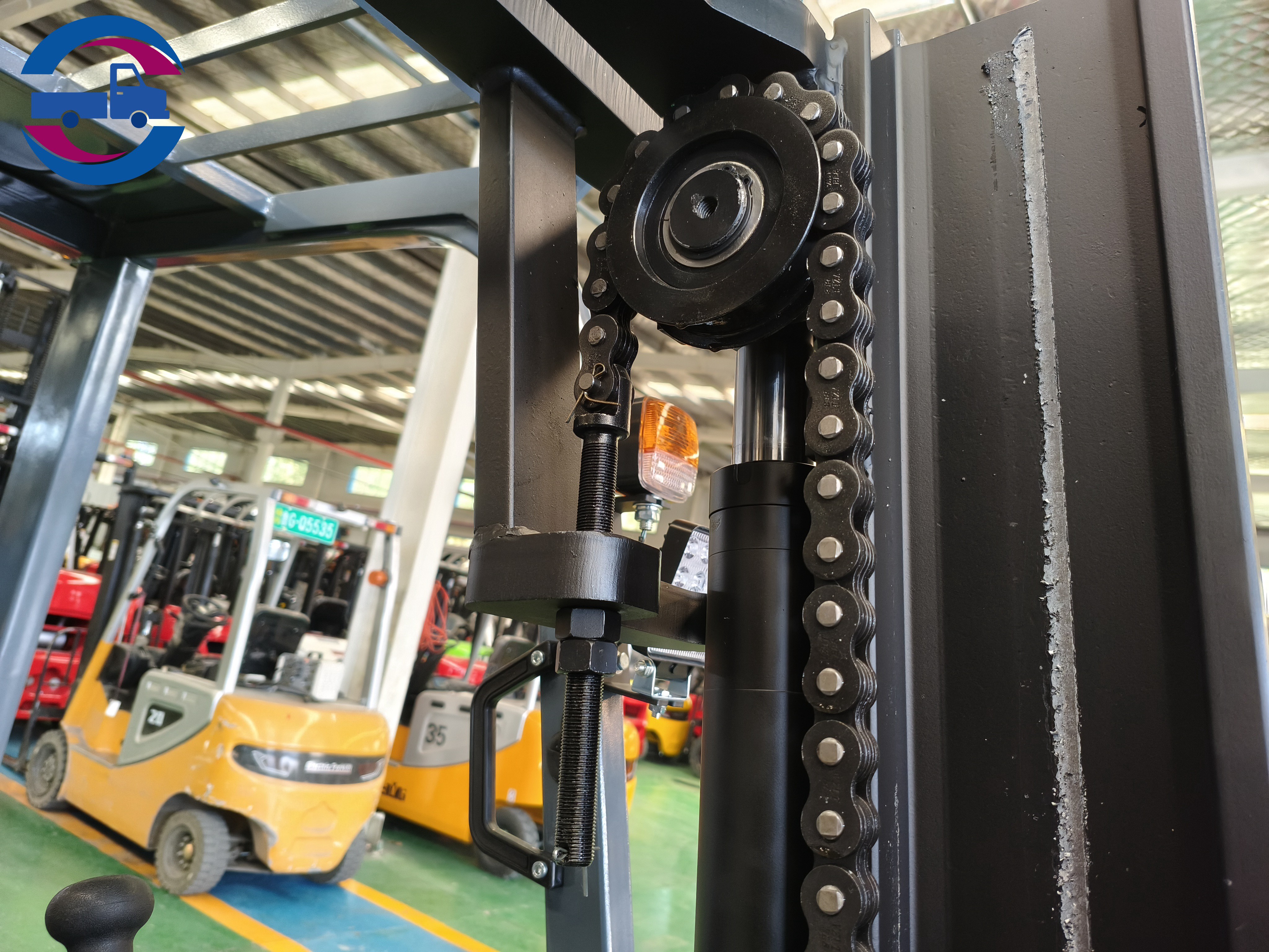 2.5-Ton Electric Forklift