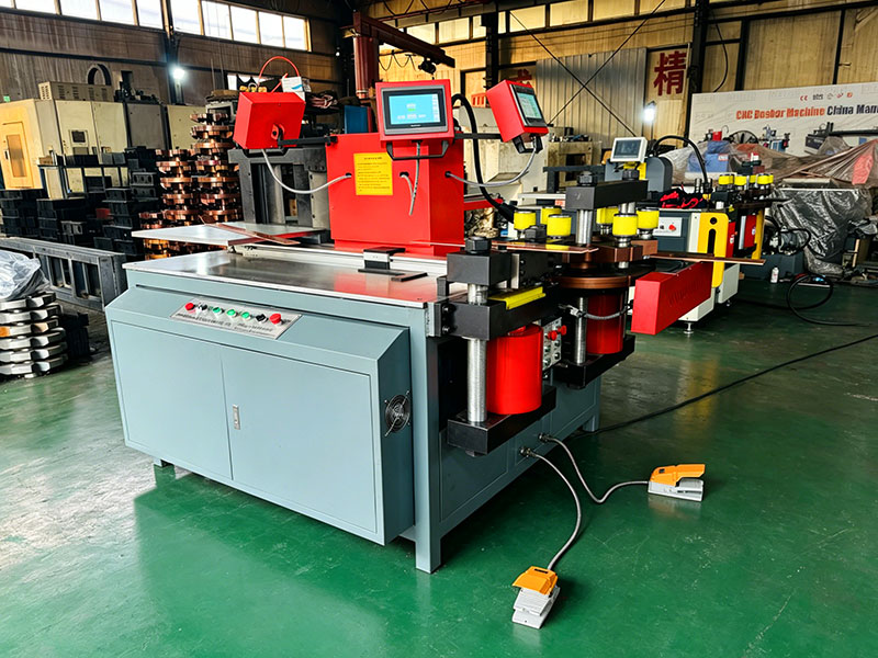 Máy gia công thanh cái CNC servo cần đáp ứng những tiêu chuẩn an toàn và chất lượng nào?