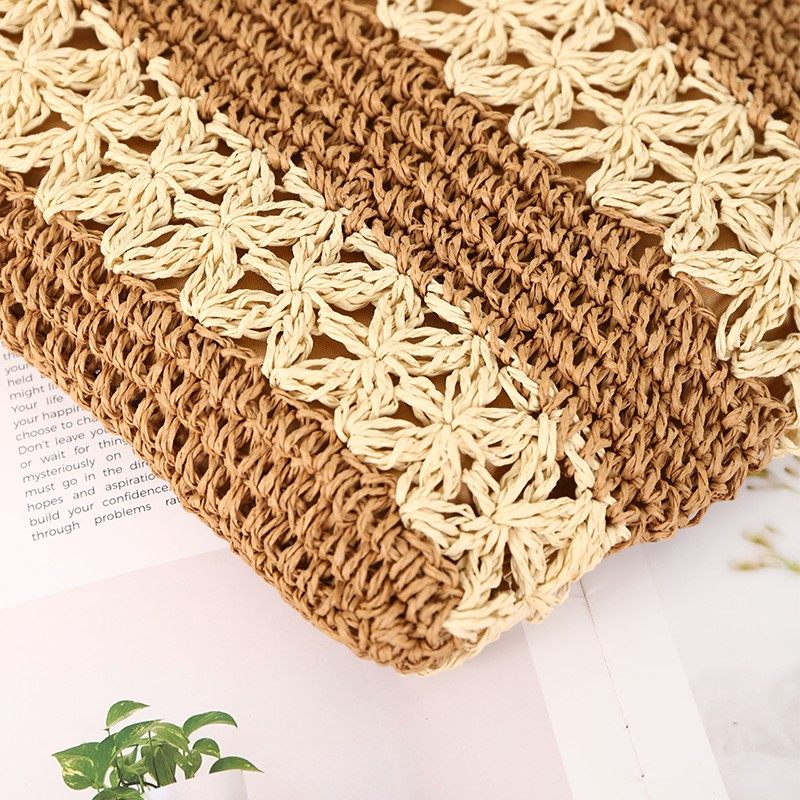 New hollowed-out straw shoulder bag
