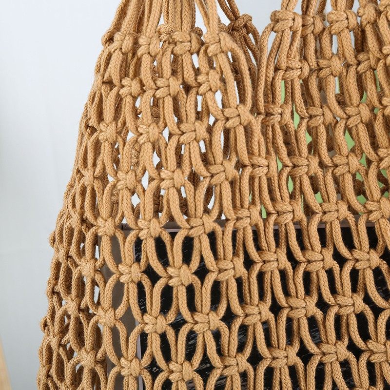 Hollowed-out fishnet shoulder bag