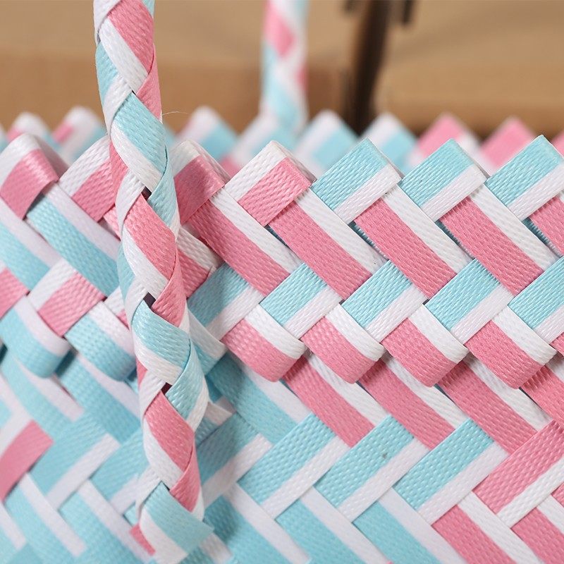 Simple children's woven plastic basket, women's handbag, everyday matching basket, gift basket