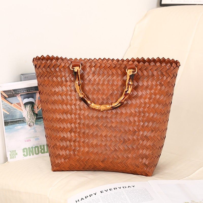 New rattan tote bag/straw bag
