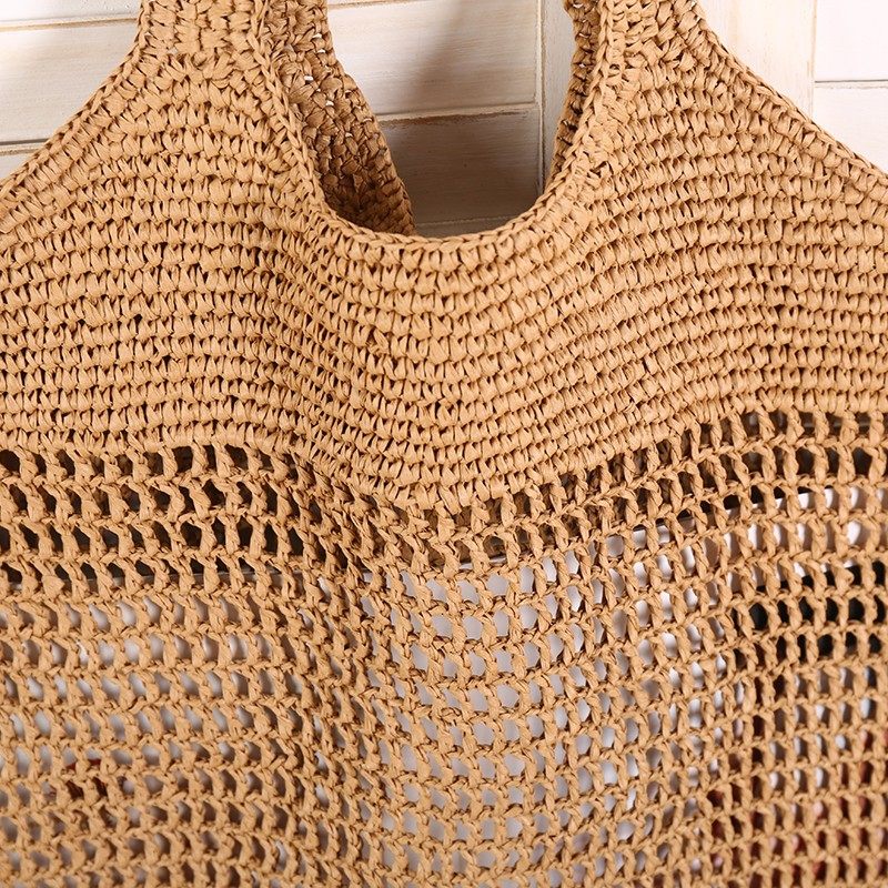 Straw shoulder bag