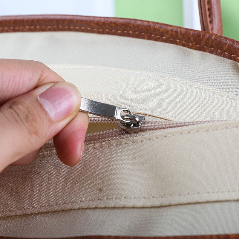 Large capacity straw bag