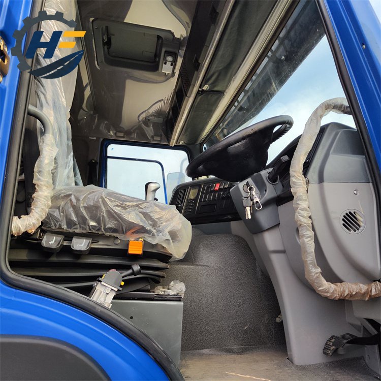 Camion benne Howo 8x4