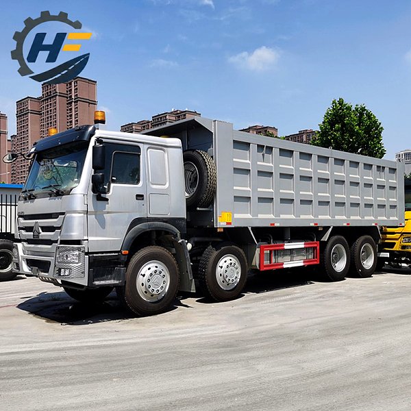 Camion benne Howo 8x4