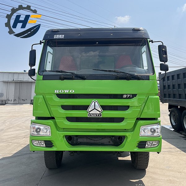 Camion à benne Sinotruk Howo 6x4 371HP