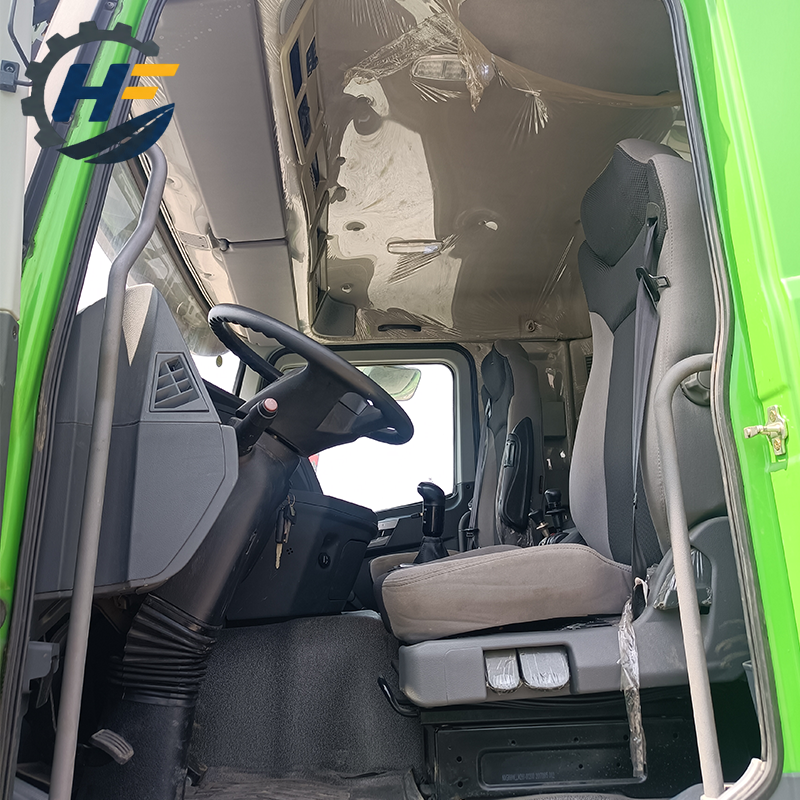 XCMG 430hp 8x4 Camion-benne à benne basculante